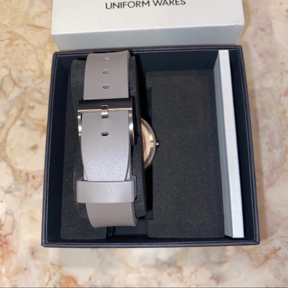 SOLD! New Men’s Uniform Wares Grey Rubber Watch 36 - Picture 5 of 7